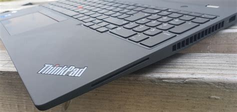 Lenovo ThinkPad T16 Gen